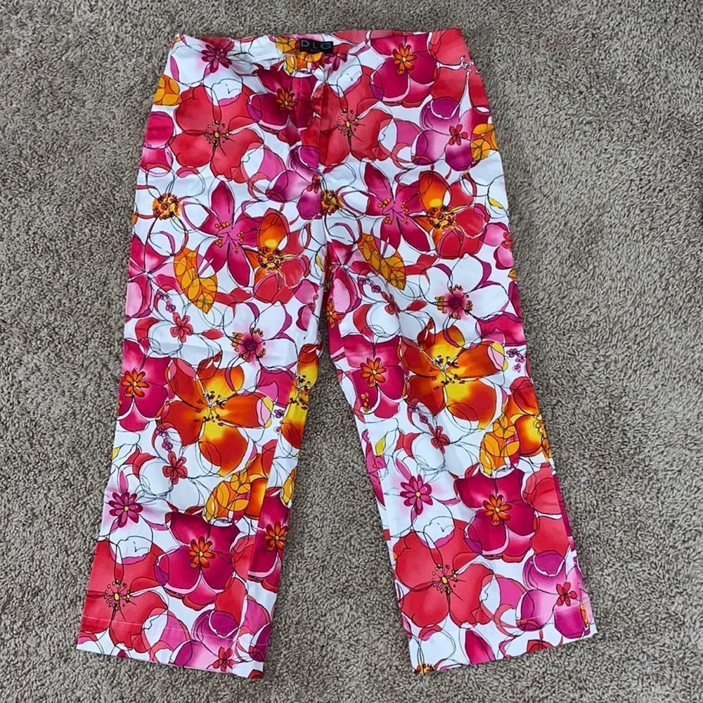 DLG Petite Floral Capri Pants Size 10P